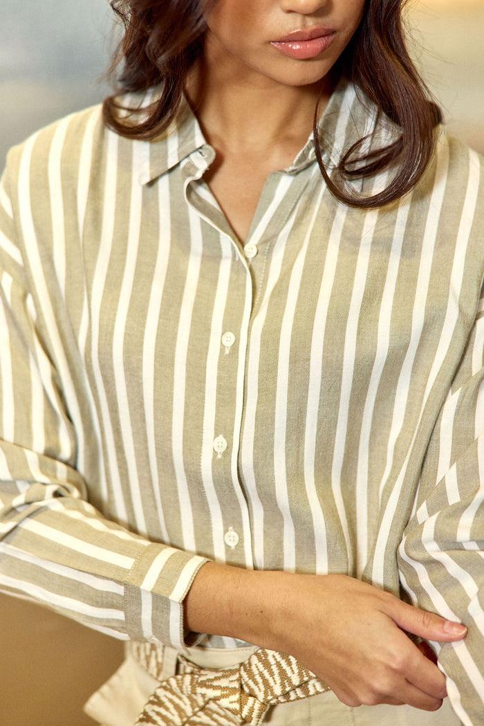 la petite étoile Chemisier à rayures kaki/écru - Clara