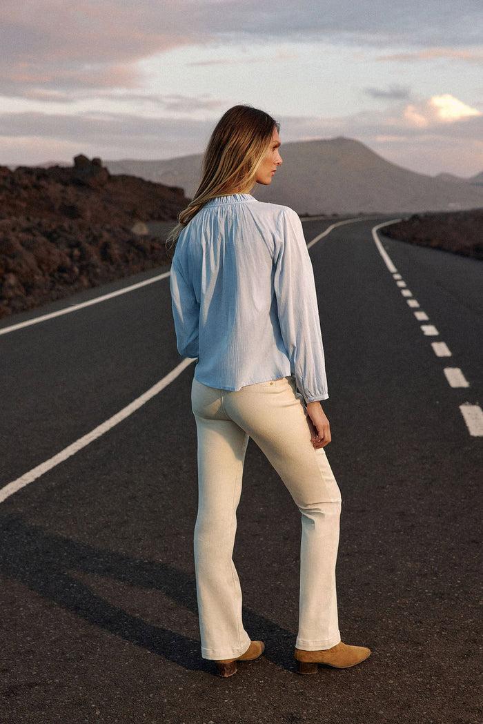 La Petite étoile Blouse Brodée Bleu Ciel - Blythe