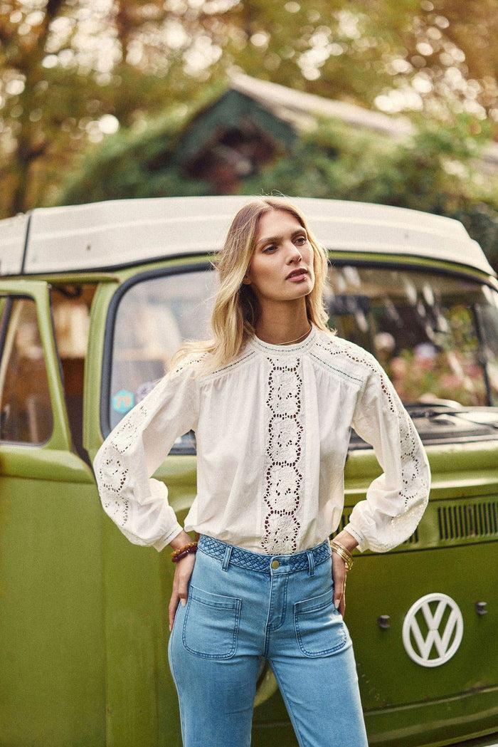 La Petite étoile Blouse Brodée écru - Betty
