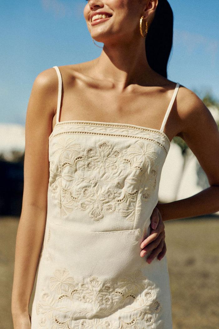 la petite étoile Robe courte brodée ivoire - Rowe