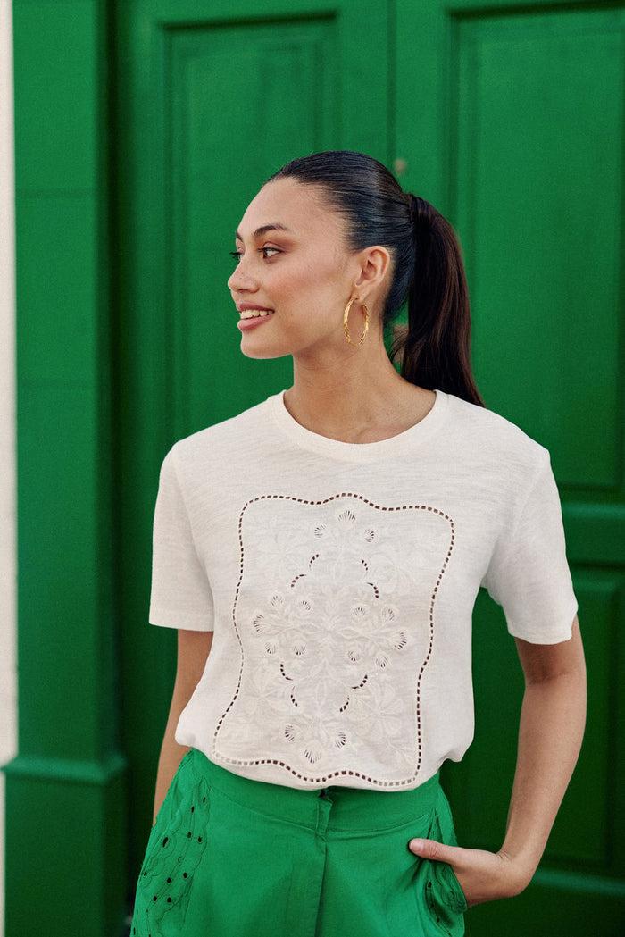 La Petite étoile T-shirt Brodé écru - Thessa