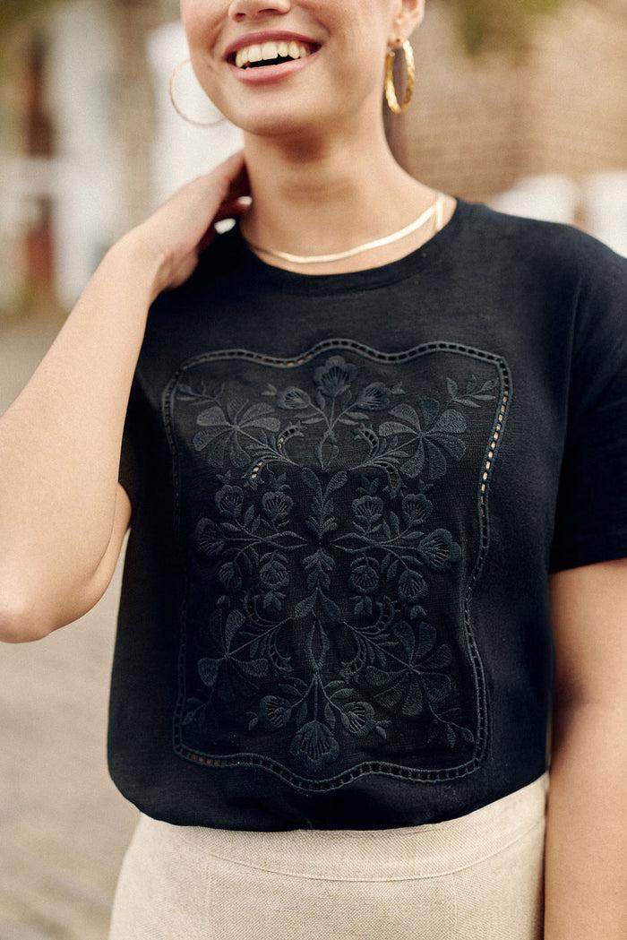 la petite étoile T-shirt brodé noir - Thessa