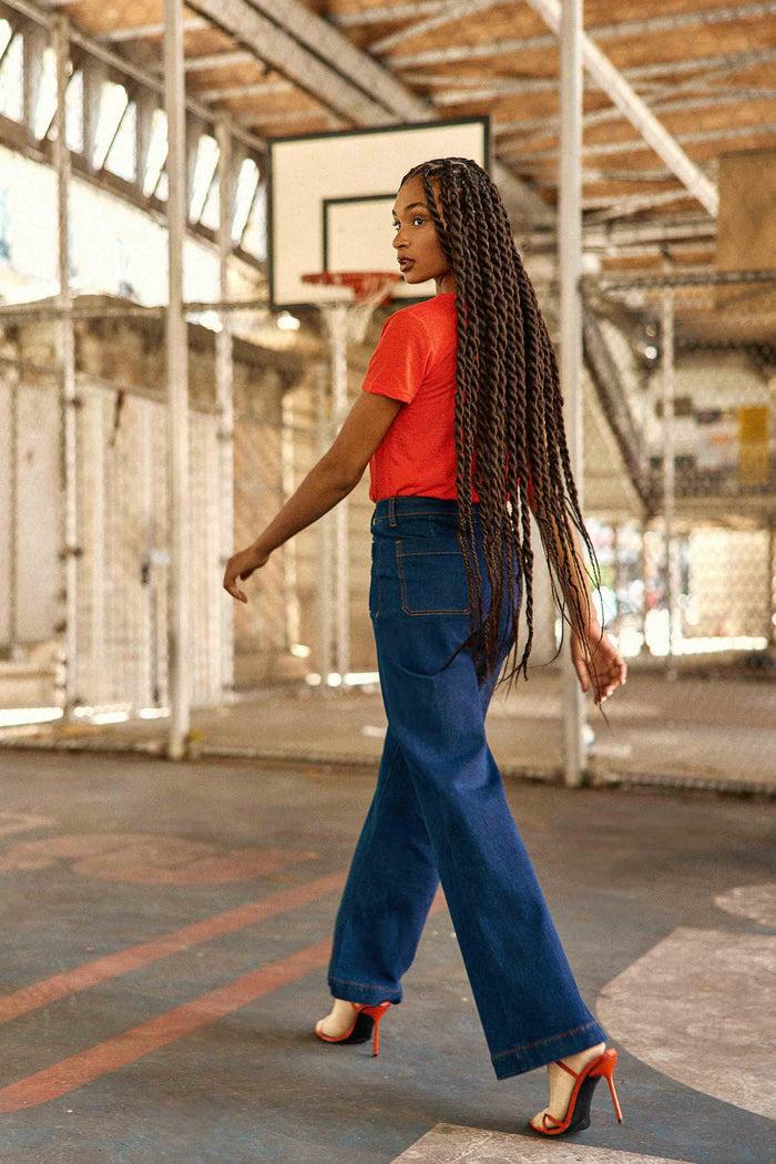 La Petite étoile T-shirt Col V Rouge - Elvie