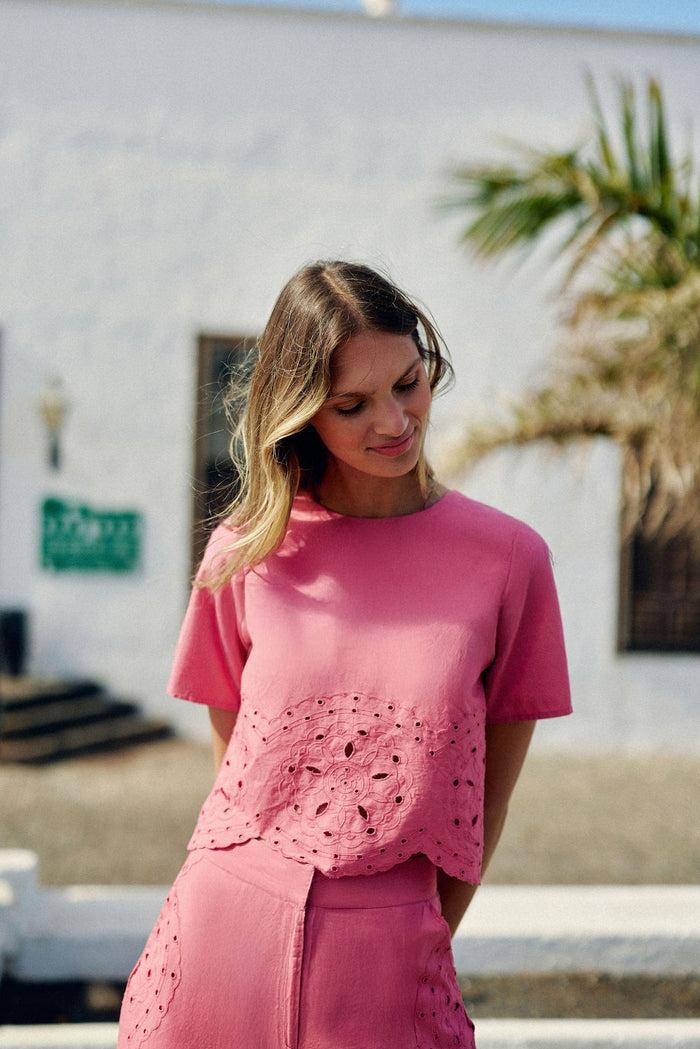 La Petite étoile Top Court Brodé Rose - Tyna