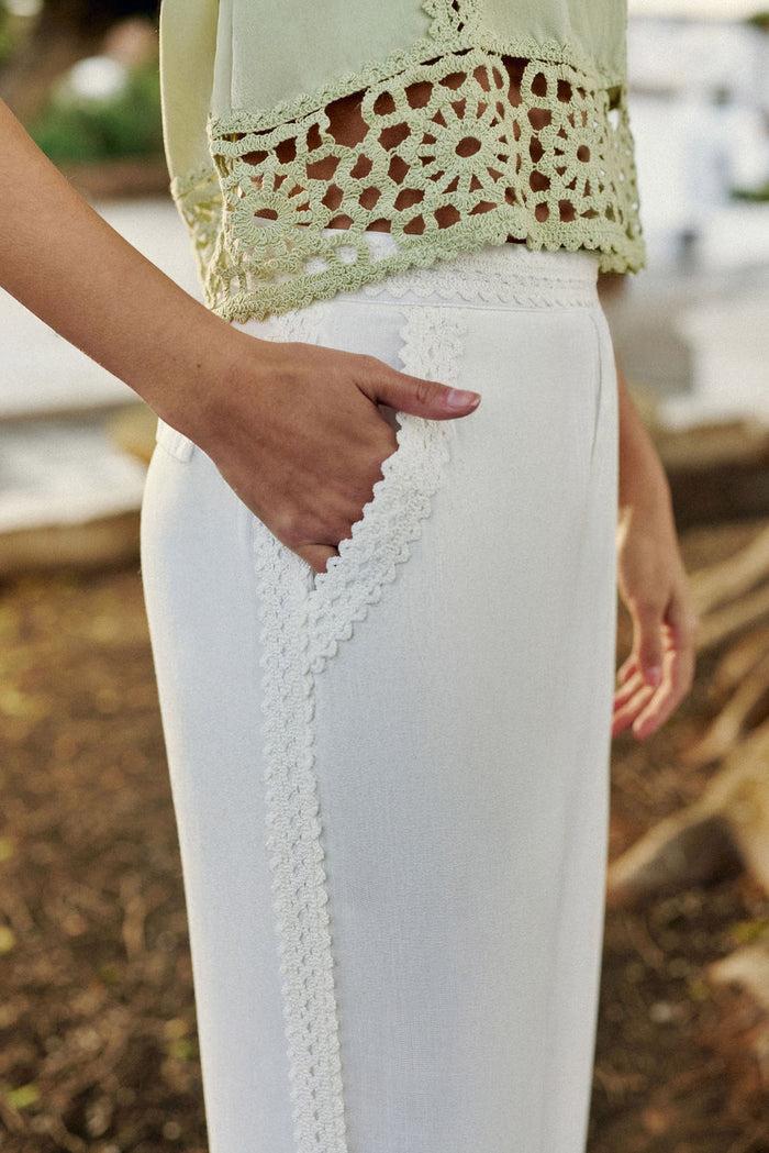 La Petite étoile Pantalon Droit Avec Détails Crochet Blanc - Priella