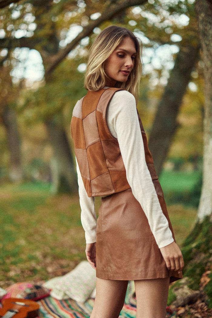 La Petite étoile Veste Cuir Sans Manches Camel - Fanny