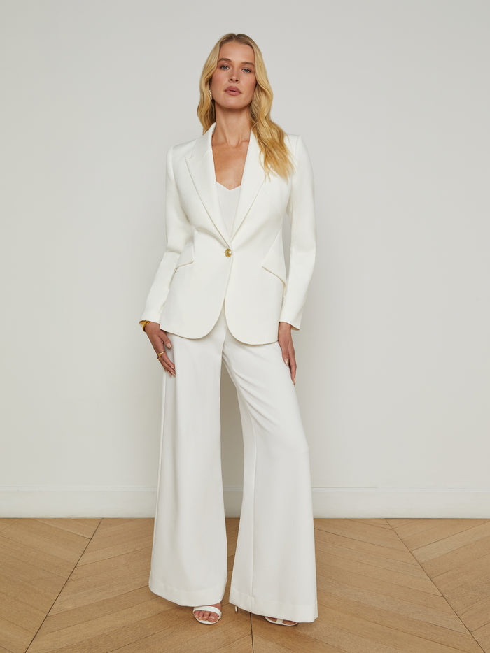 L'agence Blazer Chamberlain White
