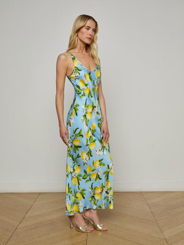 l'agence Robe longue en satin Akiya Sky Blue/Yellow Floral Lemon