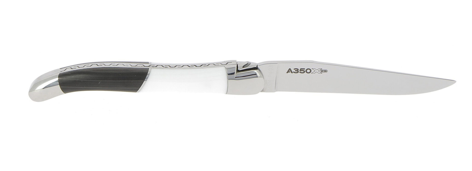 Laguiole Couteau Forge De Laguiole Airbus A350XWB Manche Acrylique Blanc Et Carbone 2 Mitres Inox Brillant 11cm