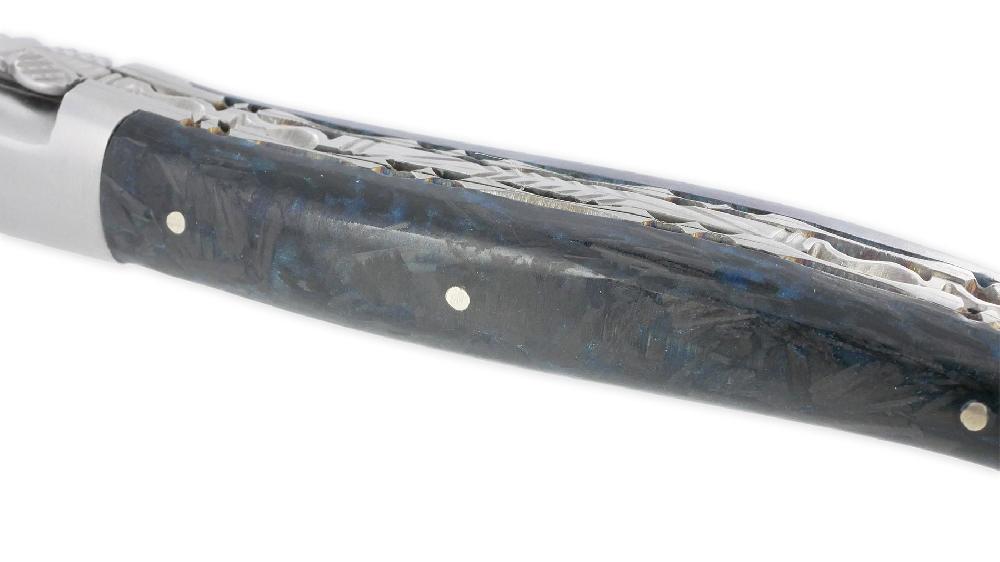 Laguiole Couteau Laguiole En Aubrac 1 Pièce 12 Cm Double Platines Carbone Pailleté Bleu Nacré 2 Mitres Inox Brossé Lame Inox Brossé Num 1