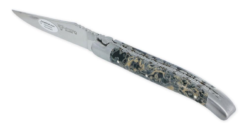 Laguiole Couteau Laguiole En Aubrac 1 Pièce 12 Cm Double Platines Et Ressort Guillochés Manche En Pierre De Lave Noire 2 Mitres Inox Brossé Lame Inox Brossé