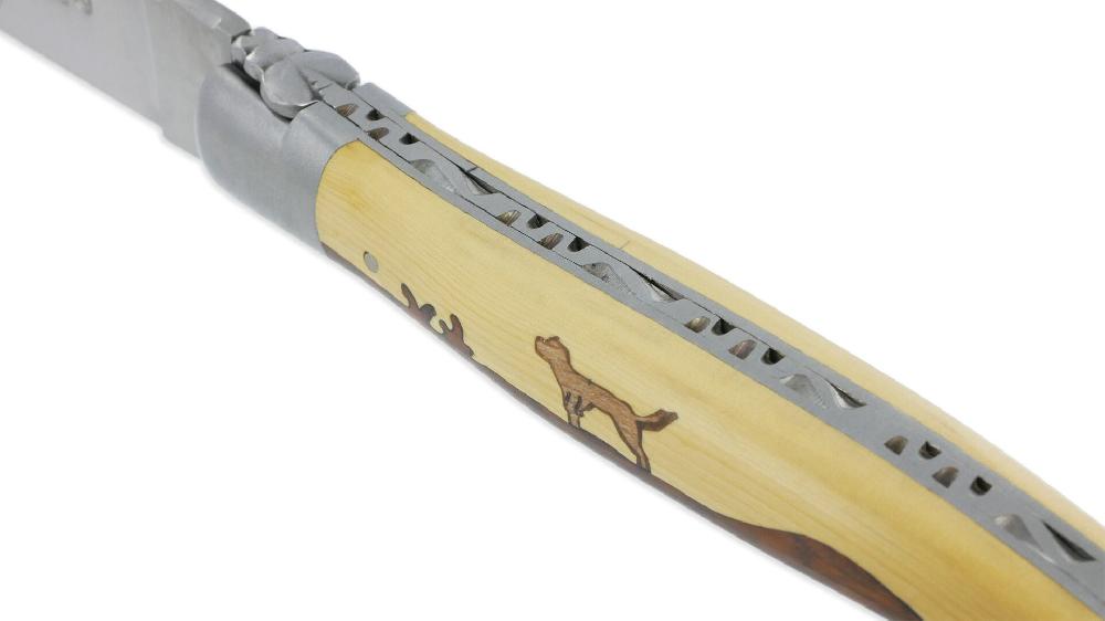 Laguiole Couteau Laguiole En Aubrac 1 Pièce 12 Cm Manche Marqueterie Chien Genévrier Et Buis 2 Mitres Inox Brossé
