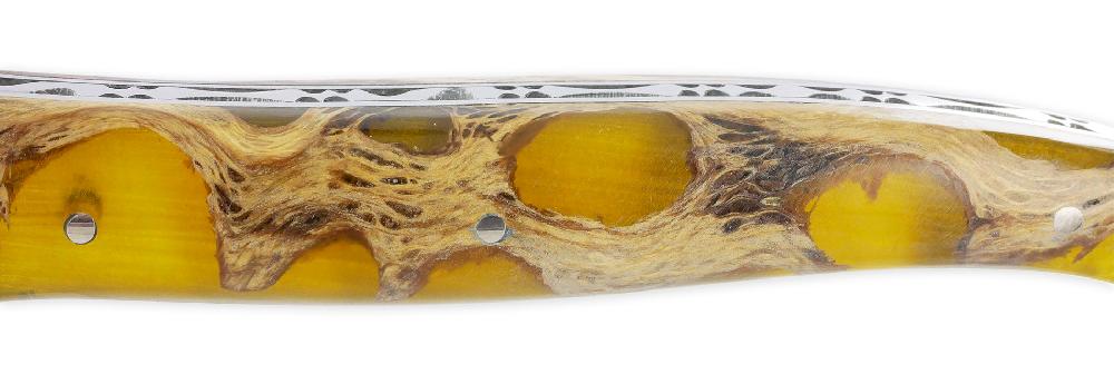 Laguiole Couteau Laguiole En Aubrac 1 Pièce 12cm Manche Cactus Ambré 2 Mitres Inox Brillant