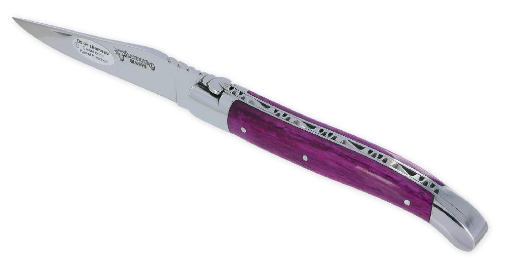 laguiole Couteau Laguiole en Aubrac 1 piece 12cm manche Os de Chameau Teinté Rose 2 mitres inox brillant