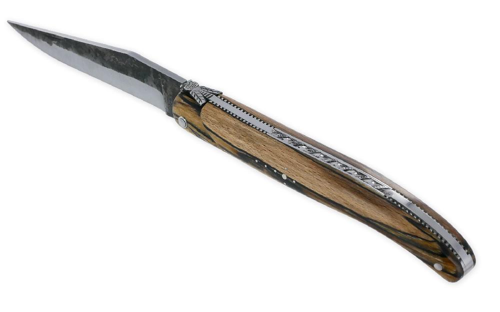 Laguiole Couteau Laguiole En Aubrac 1 Pièce 12cm Plein Manche En Bois D’Aubrac Platines Perlées Ressort Guilloché Lame Brute De Forge Mouche Prestige N°12