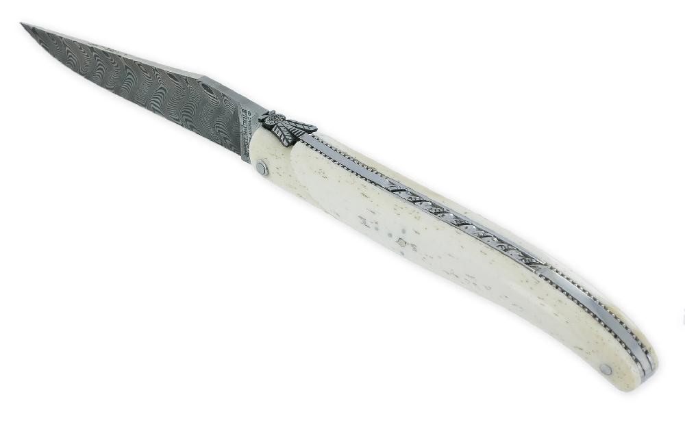 Laguiole Couteau Laguiole En Aubrac 1 Pièce 12cm Plein Manche Os Platines Perlées Ressort Guilloché Lame Damas Balbach Mouche Prestige N°12