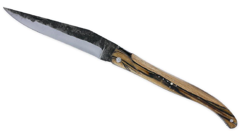 Laguiole Couteau Laguiole En Aubrac 1 Pièce 12cm Plein Manche En Bois D’Aubrac Platines Perlées Ressort Guilloché Lame Brute De Forge Mouche Prestige N°12
