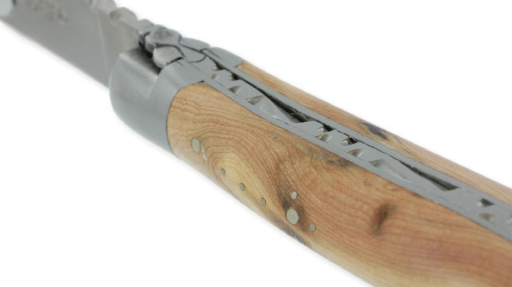 laguiole Couteau Laguiole en Aubrac 1 Pièce Genévrier Finition Brossée 2 Mitres Brossée 10cm