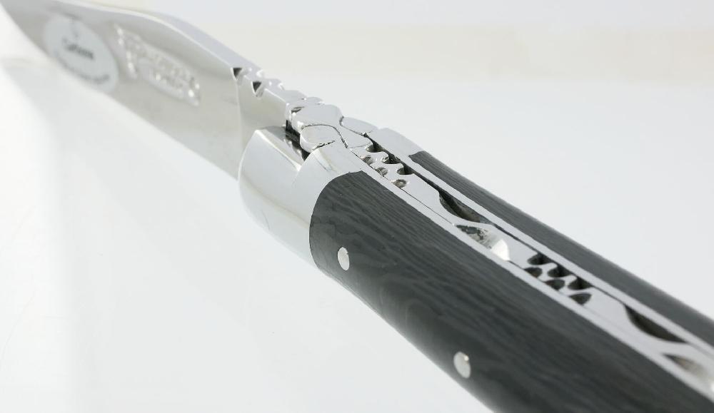 Laguiole Couteau Laguiole En Aubrac 1 Pièce Manche Carbone 2 Mitres Inox Brillant 10cm