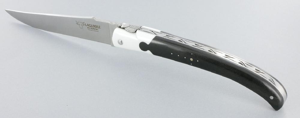 laguiole Couteau Laguiole en Aubrac NEO 1 Pièce 14 cm Plein Manche en Ebène et Corian Blanc Finition Inox Brossé Série Numérotée et Limitée N°1/15