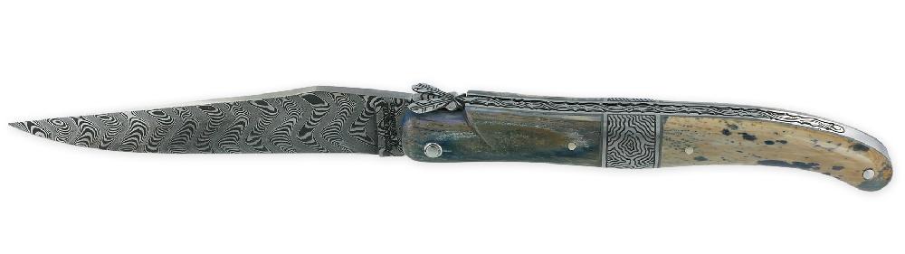 laguiole Couteau Laguiole en Aubrac Prestige 1 Pièce 12 cm Ressort guilloché Manche en Ivoire Mammouth Bleu Mitre centrale gravée Mouche Prestige Inversée Lame Damas PIECE UNIQUE