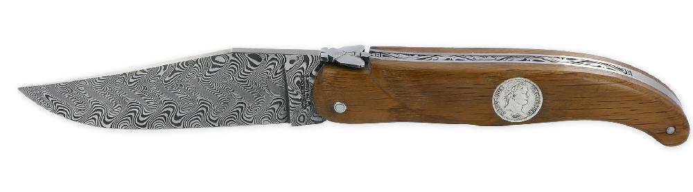 Laguiole Couteau Laguiole En Aubrac Prestige 1 Pièce 14 Cm Plein Manche Incrustation Monnaie Napoléon Plein Manche Chêne Royal Lame Damas Mouche Prestige Forgée Pièce Unique