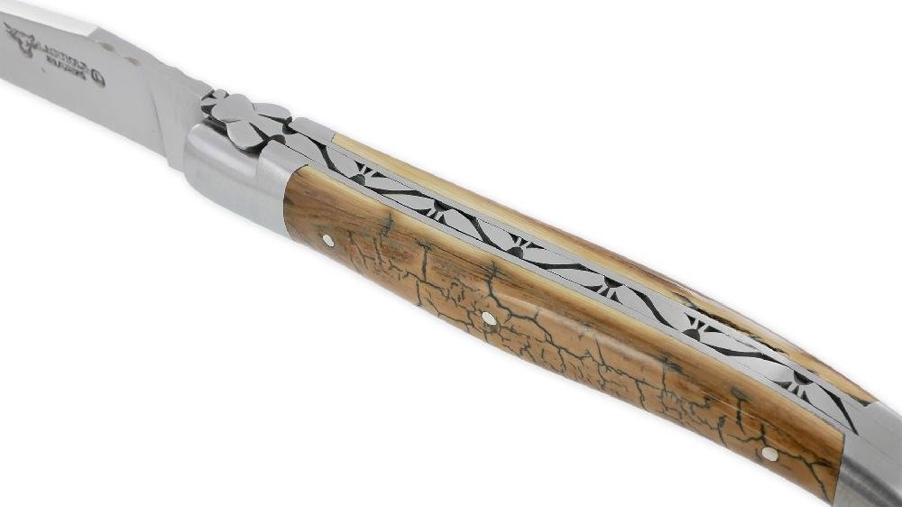 Laguiole Couteau Prestige Laguiole En Aubrac 1 Pièce 12cm Manche En Croute D’Ivoire De Mammouth 2 Mitres Inox Brossé Ressort Guilloché Pièce Unique