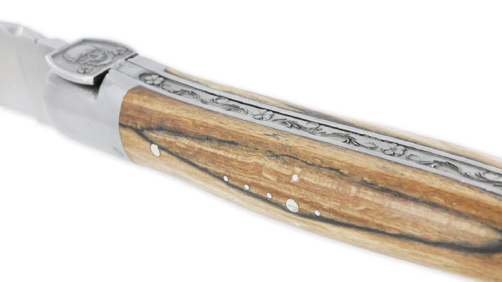 Laguiole Laguiole En Aubrac Knife 1 Piece 12 Cm Aubrac Wood Handle Engraved Spring Forged Fly Prestige Skull 2 ​​Brushed Stainless Steel Bolsters