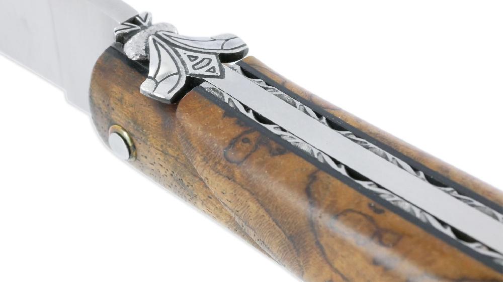 Laguiole Laguiole En Aubrac Knife 1 Piece 12 Cm Full Handle In Burr Teak Finish Brushed Stainless Steel