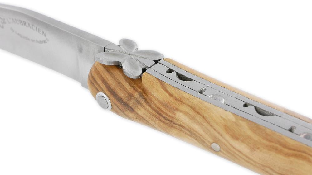 Laguiole Laguiole En Aubrac Knife L’Aubracien 1 Piece 12 Cm Olivewood 1 Brushed Stainless Steel Bolster Fly Flower Of Aubrac