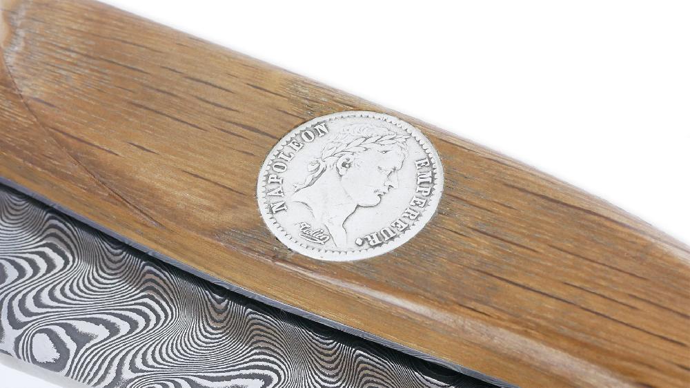 Laguiole Laguiole En Aubrac Prestige Knife 1 Piece 14 Cm Full Handle Napoleon Coin Inlay Full Handle Royal Oak Damascus Blade Forged Prestige Fly Unique Piece