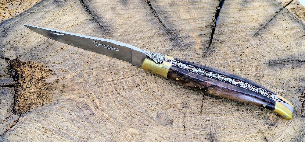 laguiole Prestige folding knife Laguiole en Aubrac Le Bijou Walnut Burr handle 2 golden brass bolsters Copper plates Prestige fly UNIQUE PIECE
