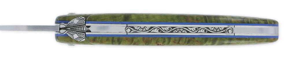 laguiole Prestige Laguiole en Aubrac knife 1 piece 12 cm Full handle in green stained birch burl Hand guilloche spring Blue spacers Stylized fly Damascus blade