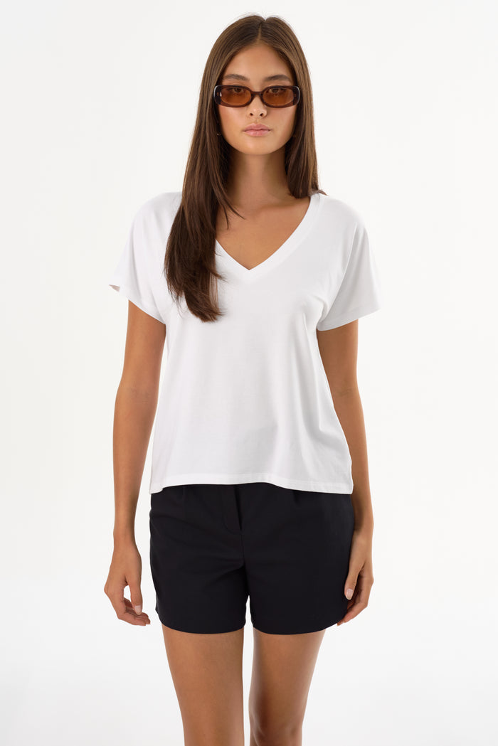 Lamarque NEREA | T-shirt en jersey à col en V