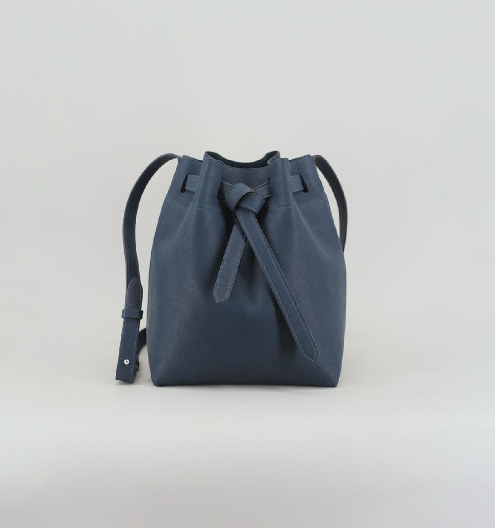 laperruque Sac SeauTaurillon grainé bleu marine