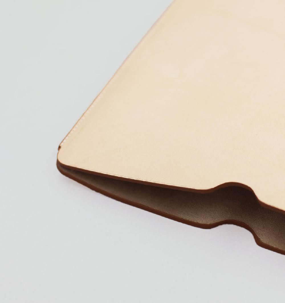 Laperruque Pochette D'ordinateur Plate 13"Veau Végétal Naturel