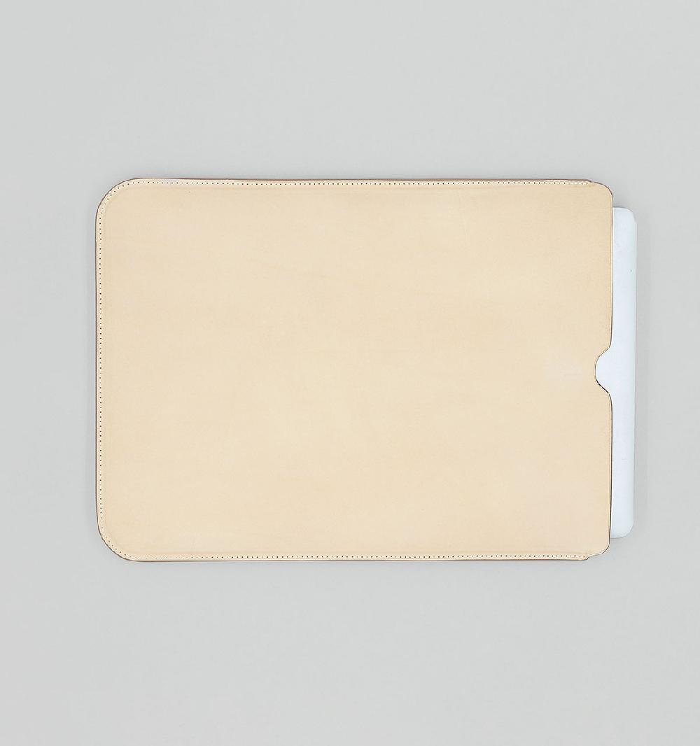 Laperruque Pochette D'ordinateur Plate 16"Veau Végétal Naturel