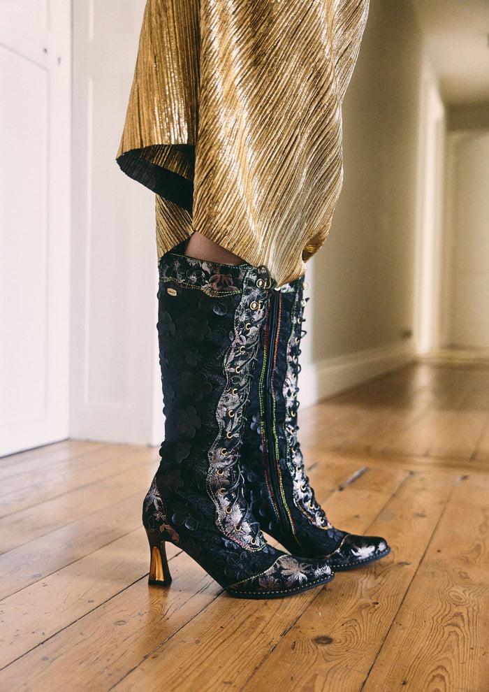 laura vita Bottes - OANELO 02