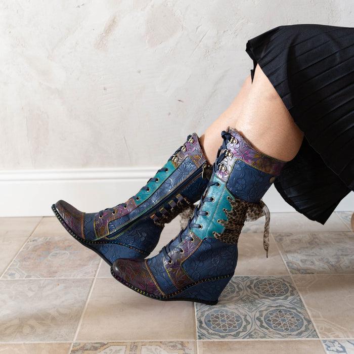 Laura Vita Bottes - REVAO 02