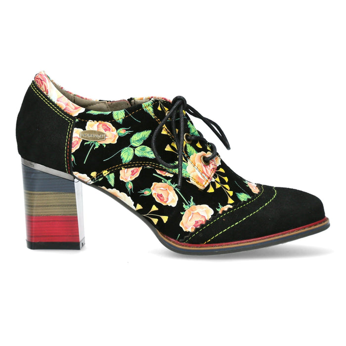 Laura Vita Derbies - GECEKO 25