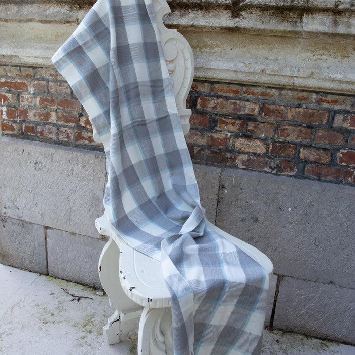 Laura Vita Echarpe Falguière