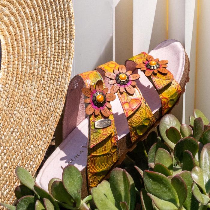 Laura Vita Mules - BRCYANO 0122