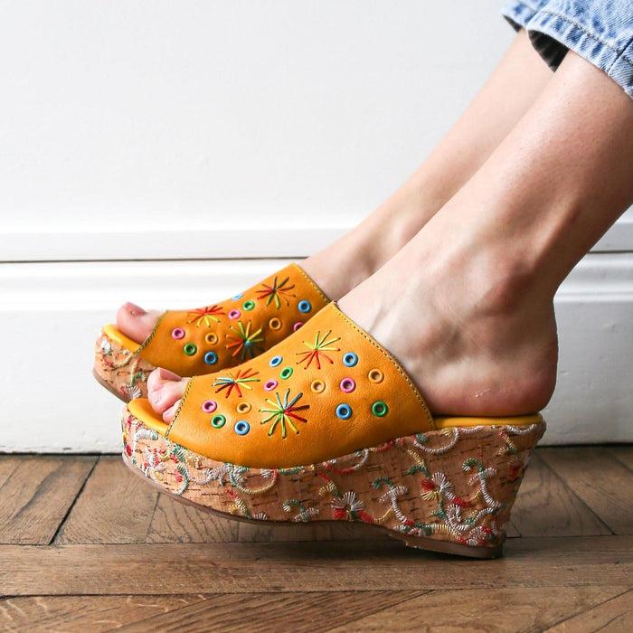 Laura Vita Mules - LORIEO 06