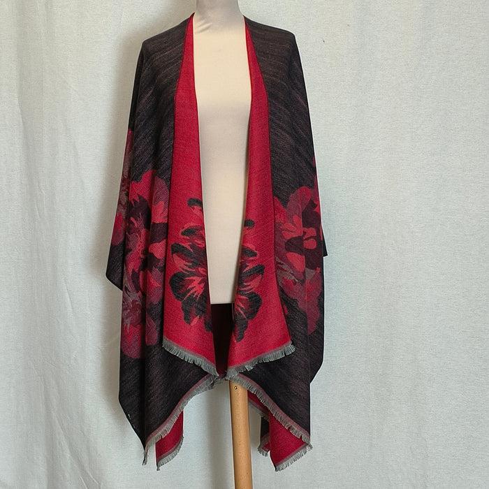 Laura Vita Poncho Bryone