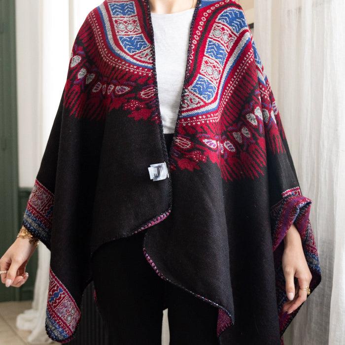 laura vita Poncho Pluma