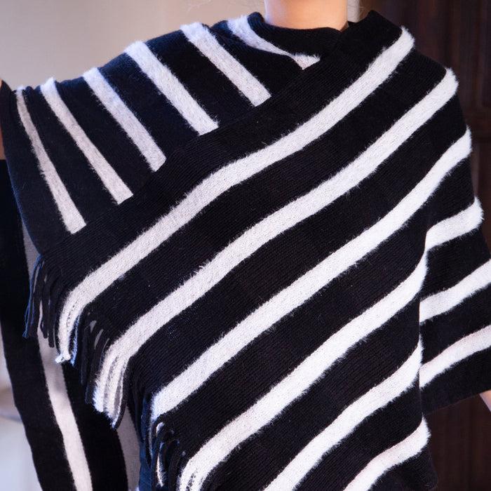 Laura Vita Poncho Viborg