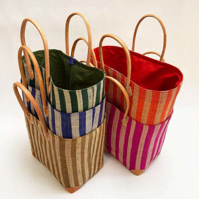 le comptoir de la plage Panier artisanal Mitsio rayures bicolores avec pochon