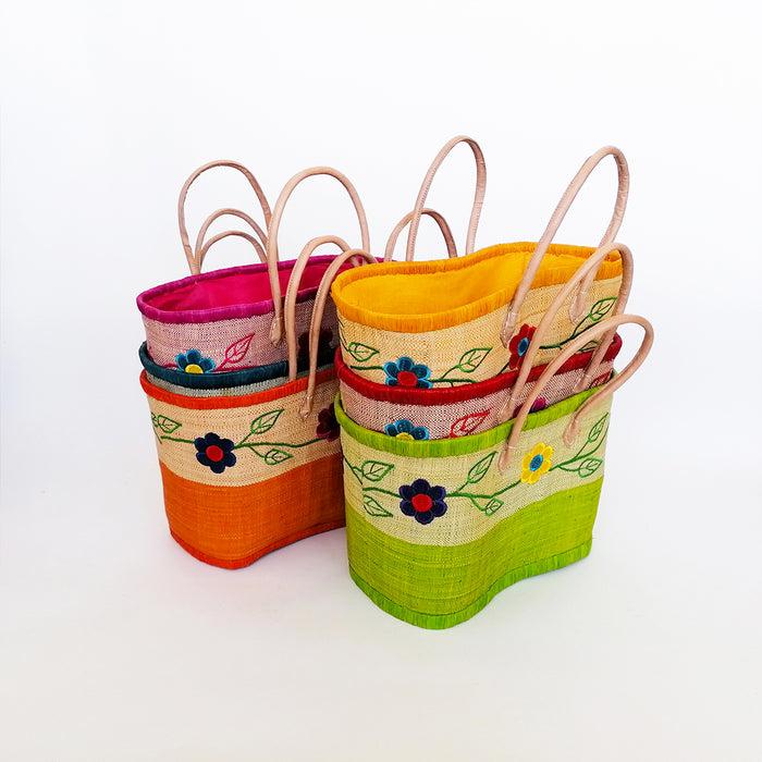 le comptoir de la plage Panier artisanal rabane "Namakia" avec broderies fleurs