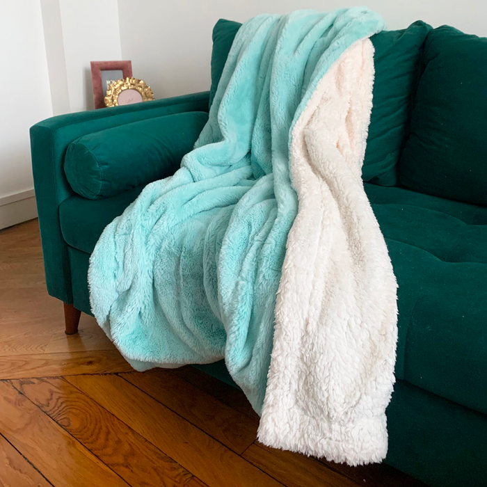 le comptoir de la plage Plaid Polaire Imitation toucher Lapin Aqua 130X170