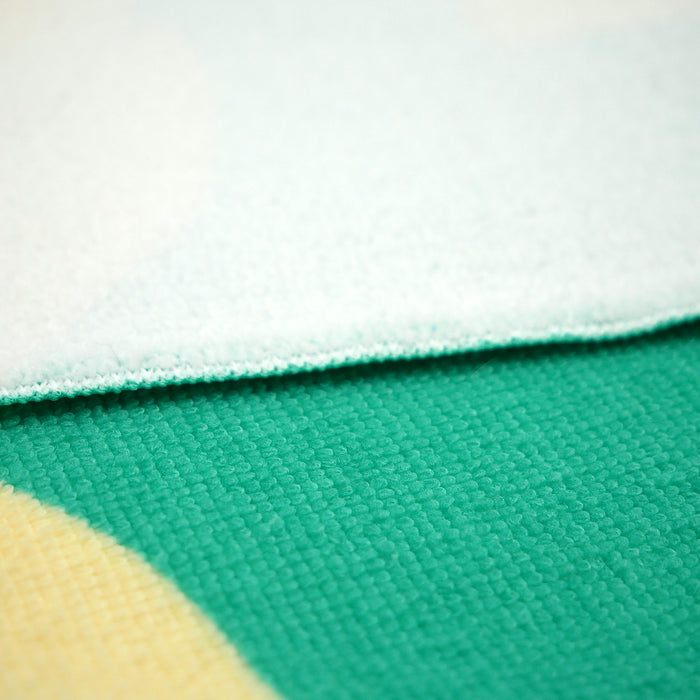 Le Comptoir De La Plage Serviette De Plage XL Microfibre Vert 140x170 220g/m² - Alyzee